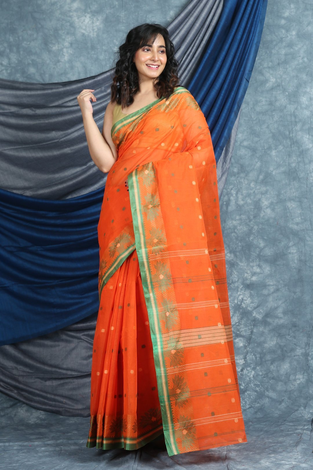 Women's Handwoven Cotton Tant Saree - Arhi