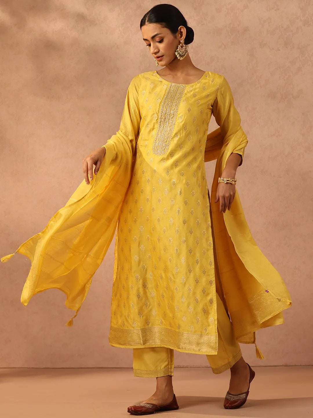 Yellow Embroidered Silk Blend Suit Set With Trousers - Jashvi