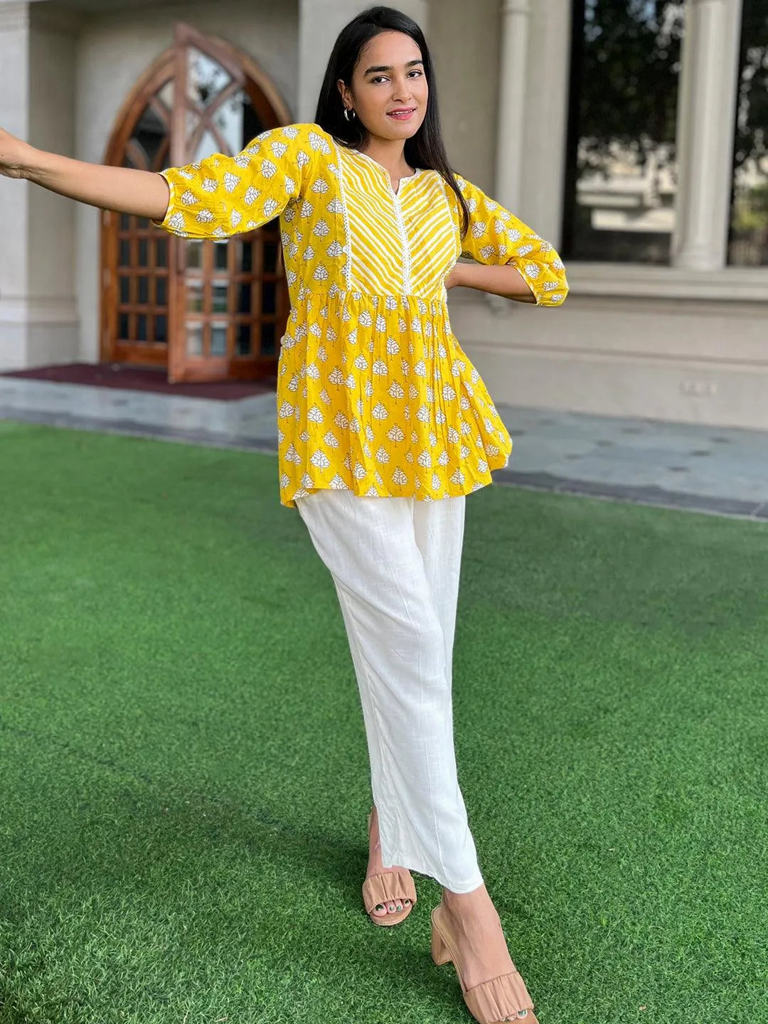 Yellow Printed Cotton A-Line Kurti - Jashvi