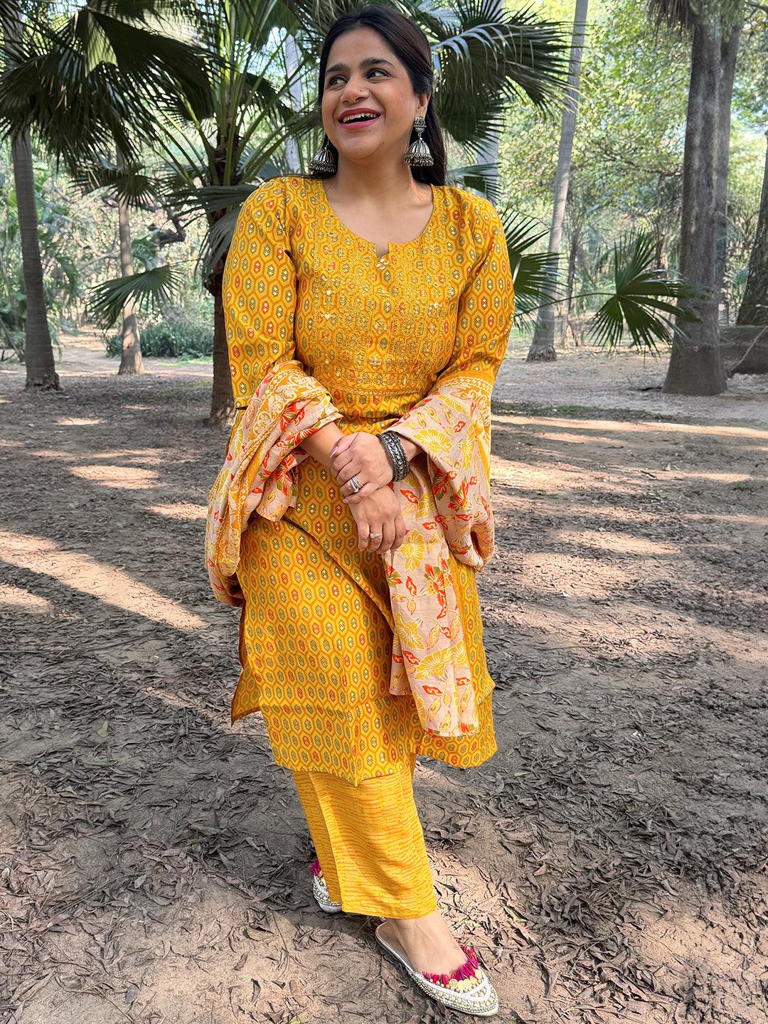 Yellow Printed Silk Blend Straight Kurta With Trousers & Dupatta - Jashvi