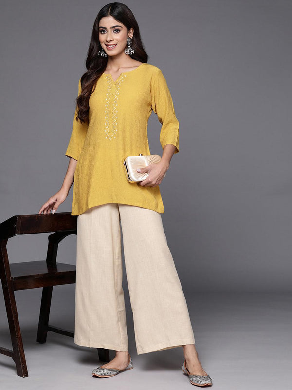 Yellow Yoke Design Cotton Blend Straight Kurti - Jashvi