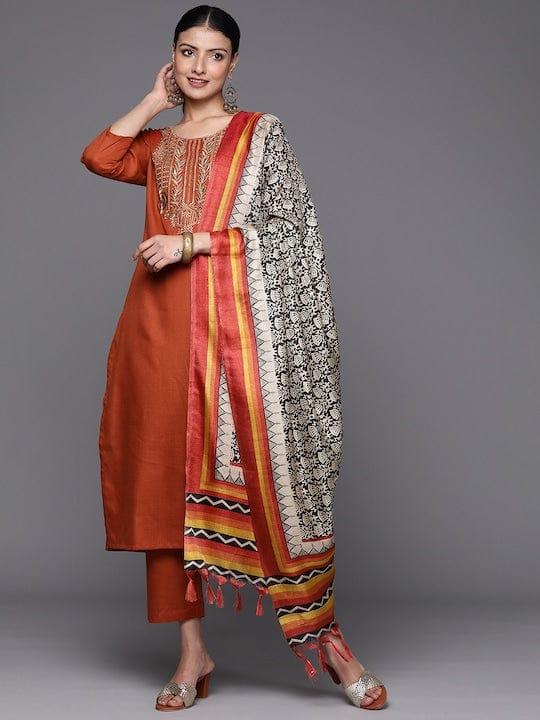 Varanga Women Floral Embroidered Gotta Patti Kurta with Trousers & With Dupatta - Indiakreations