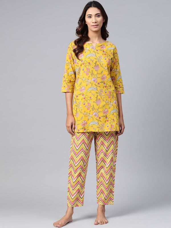 Anubhutee Women Mustard Yellow  Pink Pure Cotton Printed Night suit