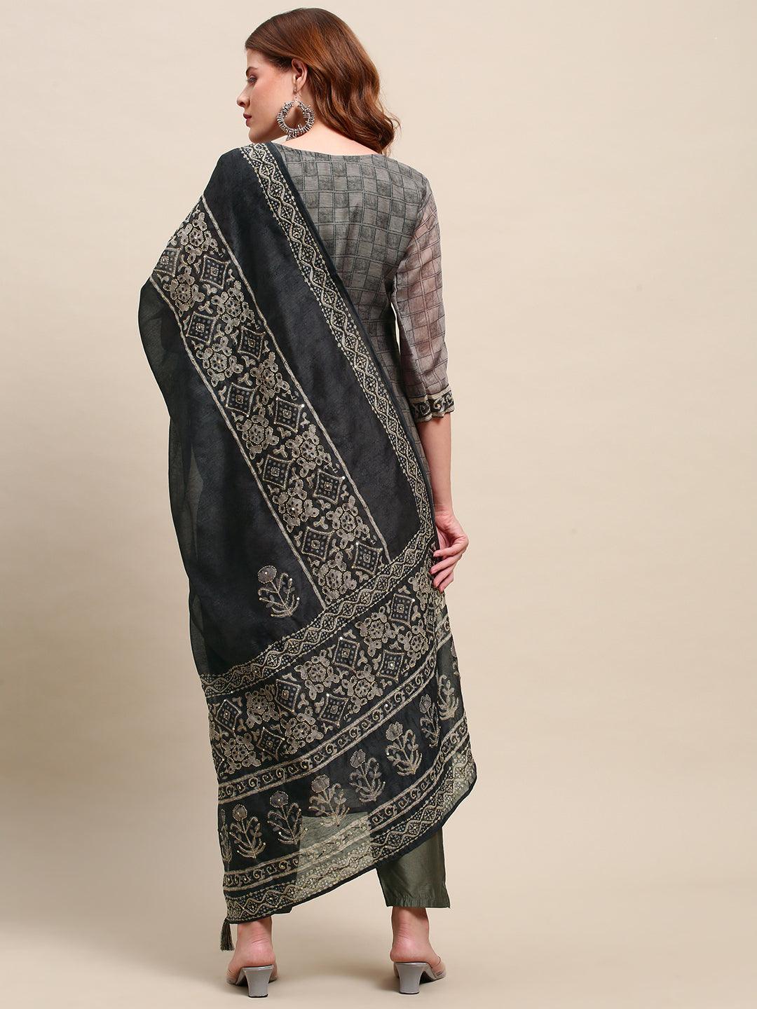 Checkered Printed Kurta with Kantha Hand Embroidered Dupatta - Gray - Indiakreations