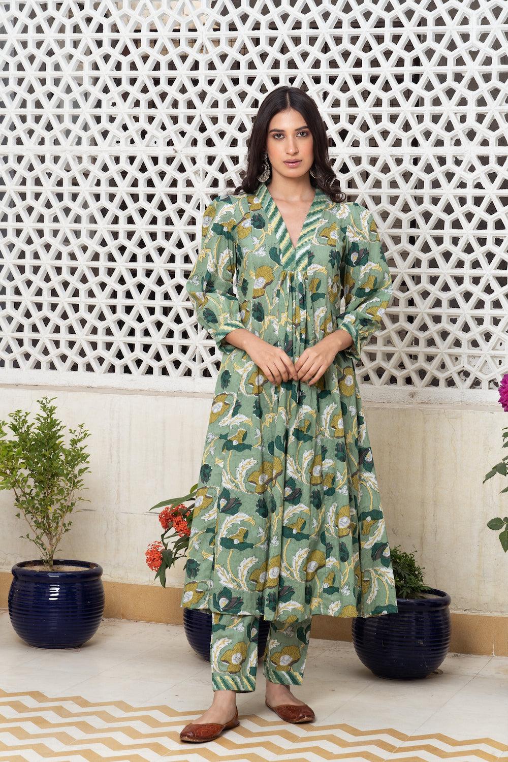 Green floral Kurta Set Of 2 - Indiakreations