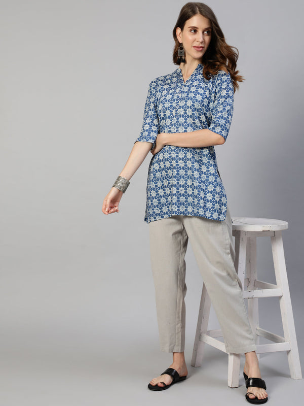 Anubhutee Women Blue  White Printed Straight Kurti