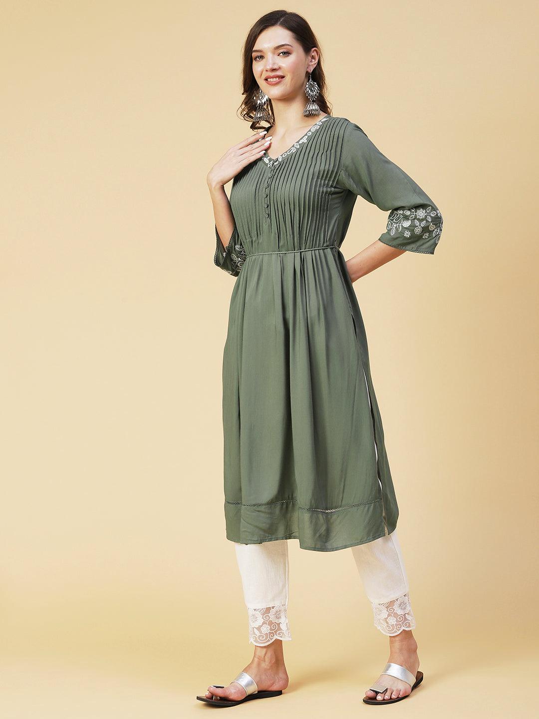 Solid Resham Embroidered Pintucks Kurta With Belt - Olive - Indiakreations