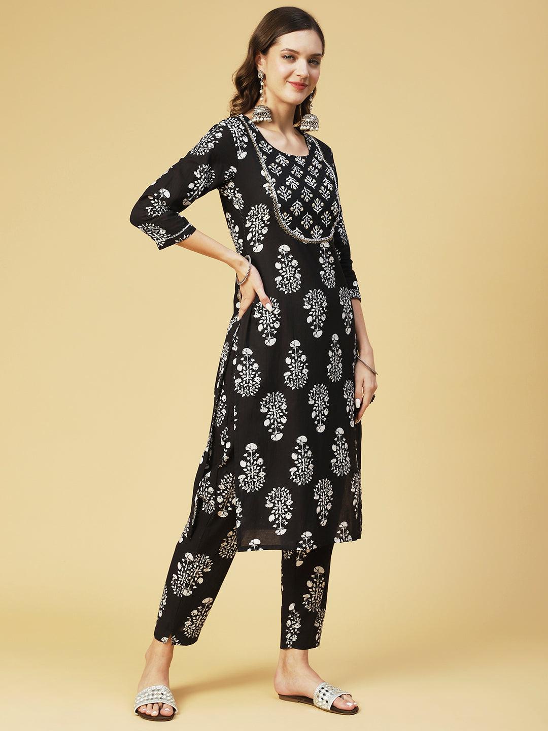 Floral Printed & Embroidered Straight Fit Kurta with Pant - Black - Indiakreations