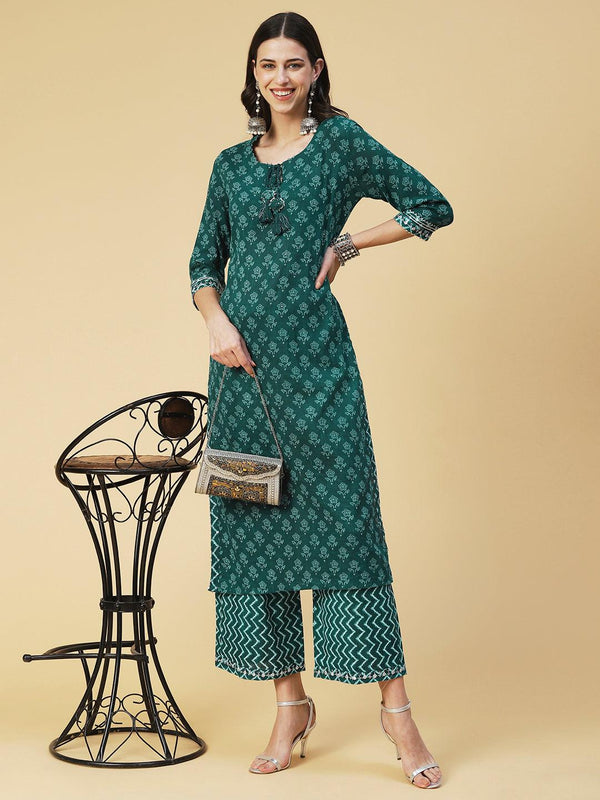 Bandhani Printed Mirror Embroidered Kurta With Printed Pants - Green - Indiakreations