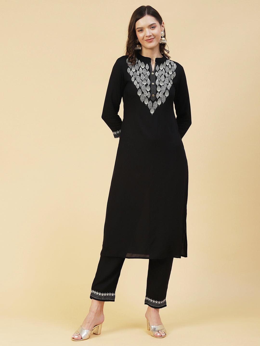 Solid Zari Embroidered Kurta With Pants & Chevron Printed Dupatta - Black - Indiakreations