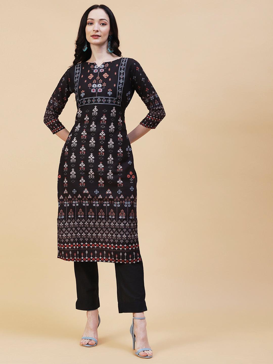 Quirky Abstract printed Sequins Ornamented Kurta With Pants - Black - Indiakreations