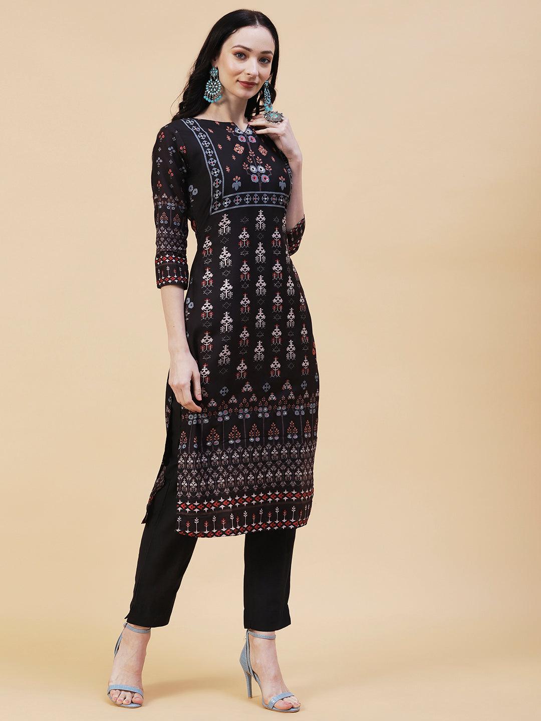 Quirky Abstract printed Sequins Ornamented Kurta With Pants - Black - Indiakreations