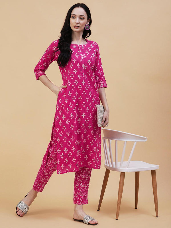 Abstract Block Printed Mother-Of-Pearl Buttoned Kurta With Pants - Pink - Indiakreations