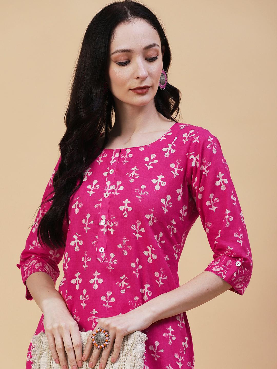 Abstract Block Printed Mother-Of-Pearl Buttoned Kurta With Pants - Pink - Indiakreations