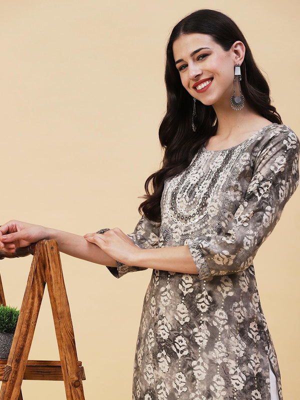 Textured Batik Printed Mirror & Resham Embroidered Kurta - Grey - Indiakreations