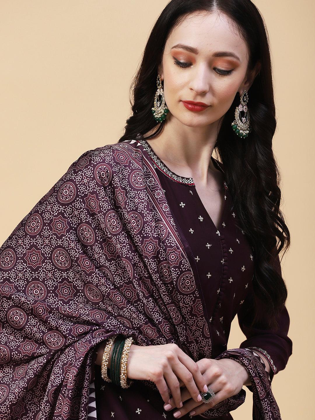 Solid Resham & Sequins Embroidered Kurta With Pants & Ajarakh Dupatta - Mauve - Indiakreations