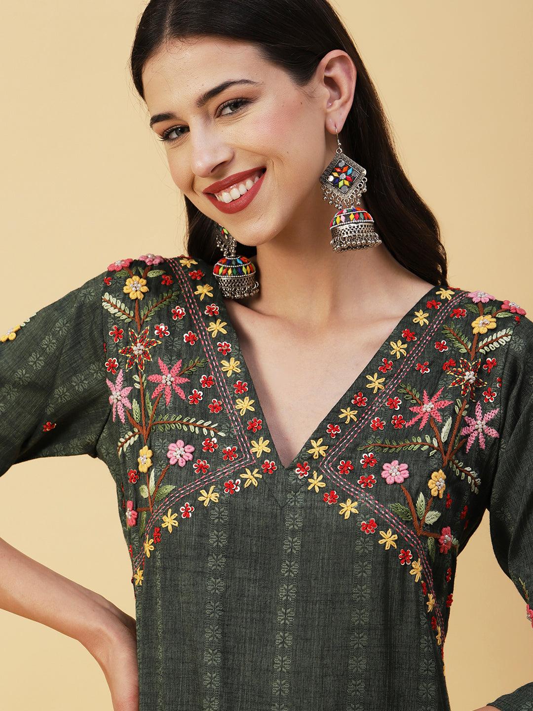 Woven Self Design Resham & sequins Embroidered Kurta - Dark Green - Indiakreations