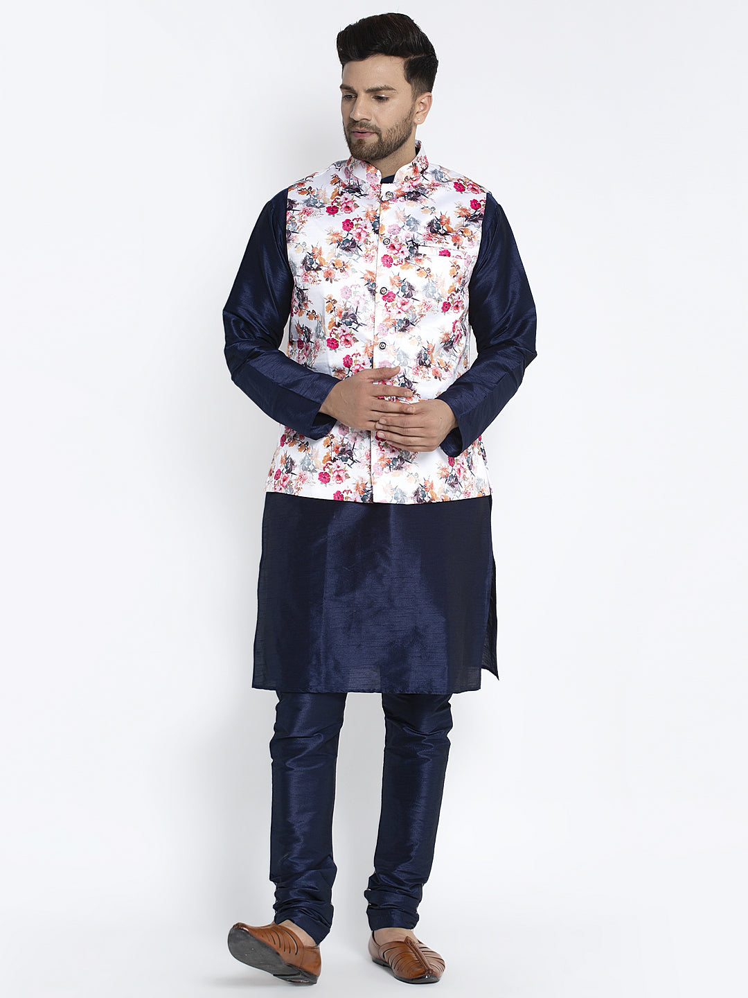 Men's Silk Blend Navy Blue Kurta With Pyjama & White Printed Nehru Jacket - Benstoke