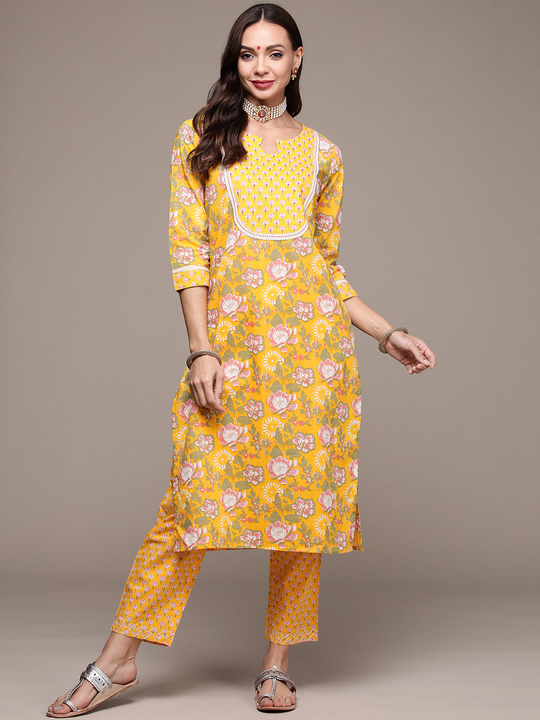 Women's Yellow Beadwork Floral Printed Kurta Set With Trousers - Anubhutee