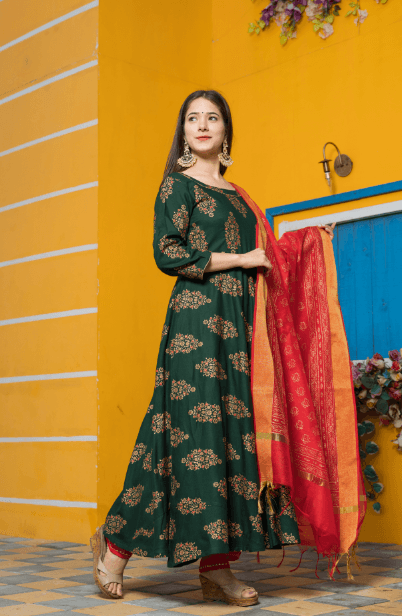 Women's Leaf Green Gold Kurta Dupatta Set - Indiakreations