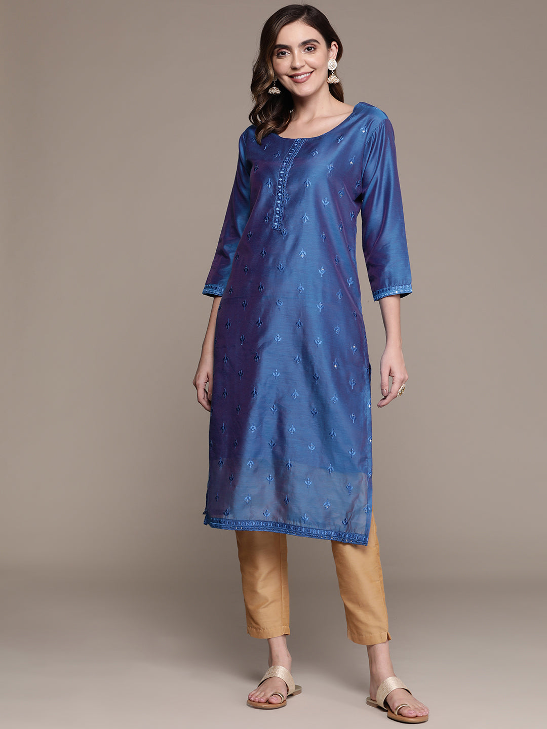 Women's Blue Ethnic Motifs Embroidered Thread Work Straight Kurta - Anubhutee