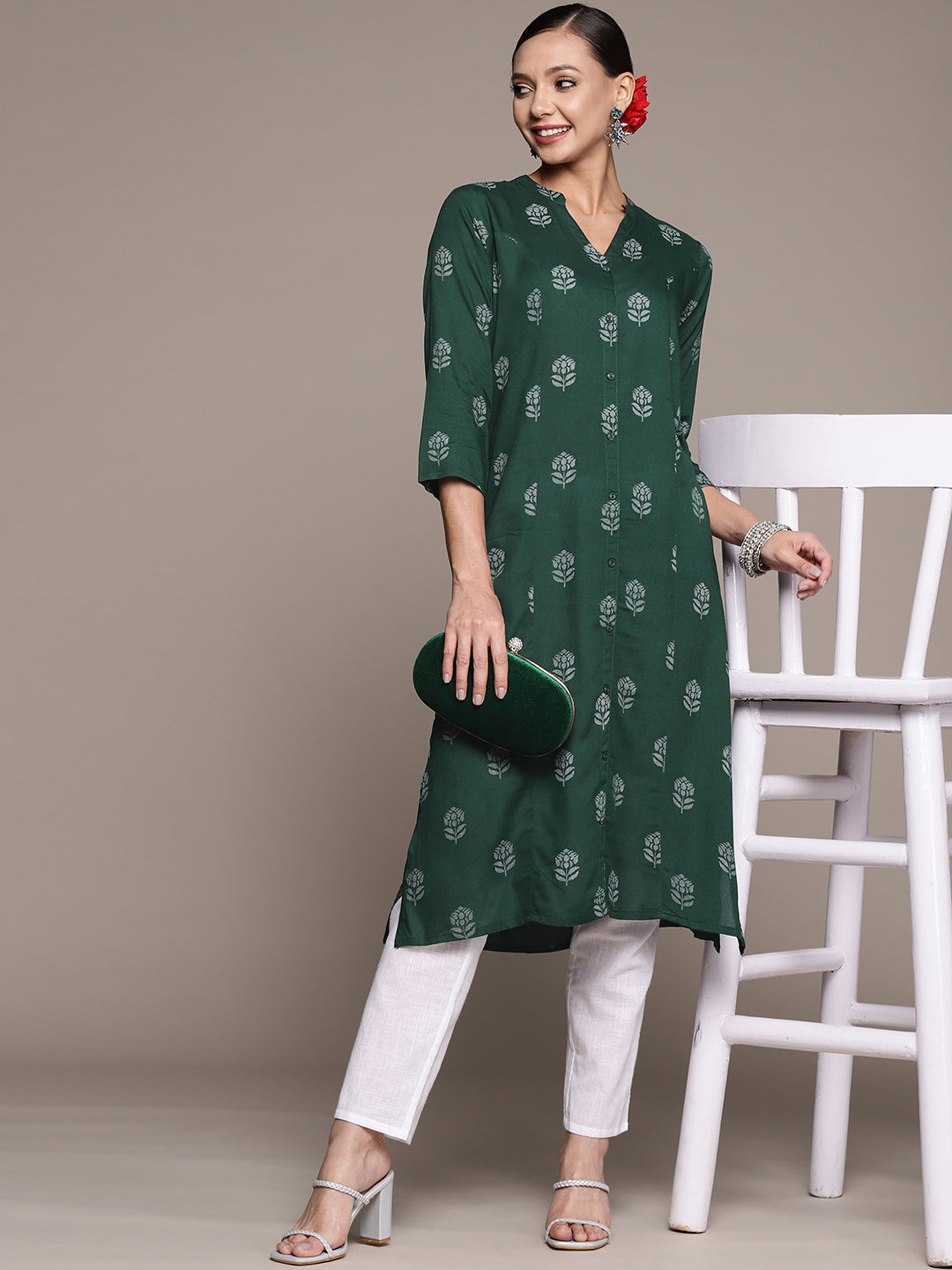 Women's Dark Green Ethnic Motifs Printed Rayon Kurta - Anubhutee