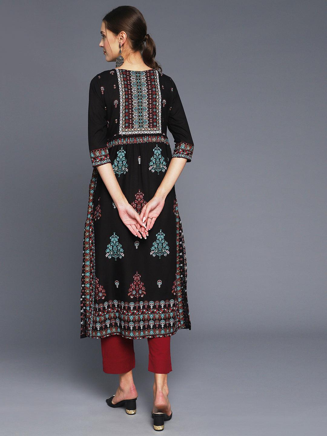 Women's Black Ethnic Motifs Printed Indie Prints Kurta - Anubhutee