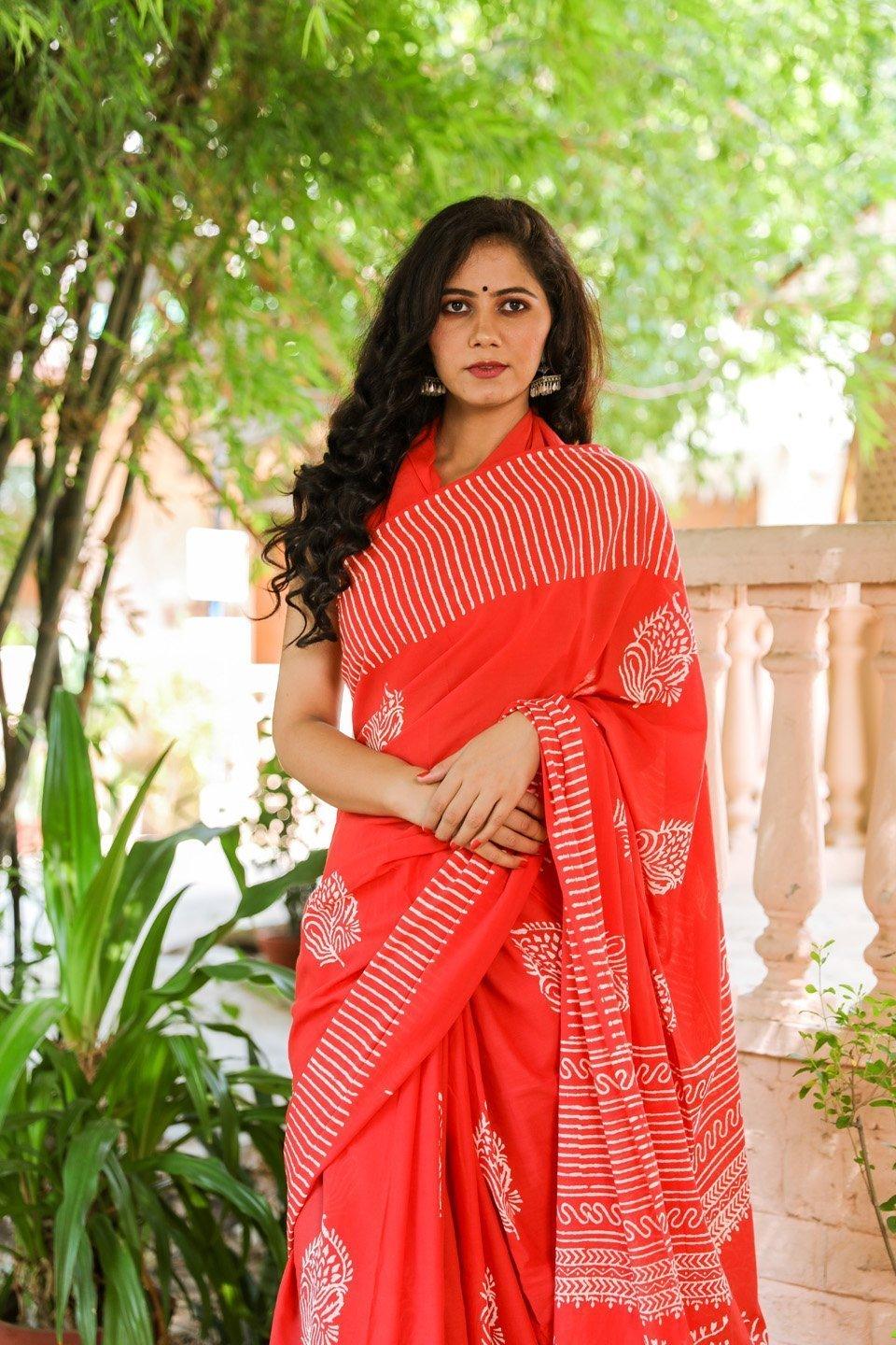 Women's Red Hand Block Butta Print Mul Saree with Blouse Piece - Baisacrafts - Indiakreations