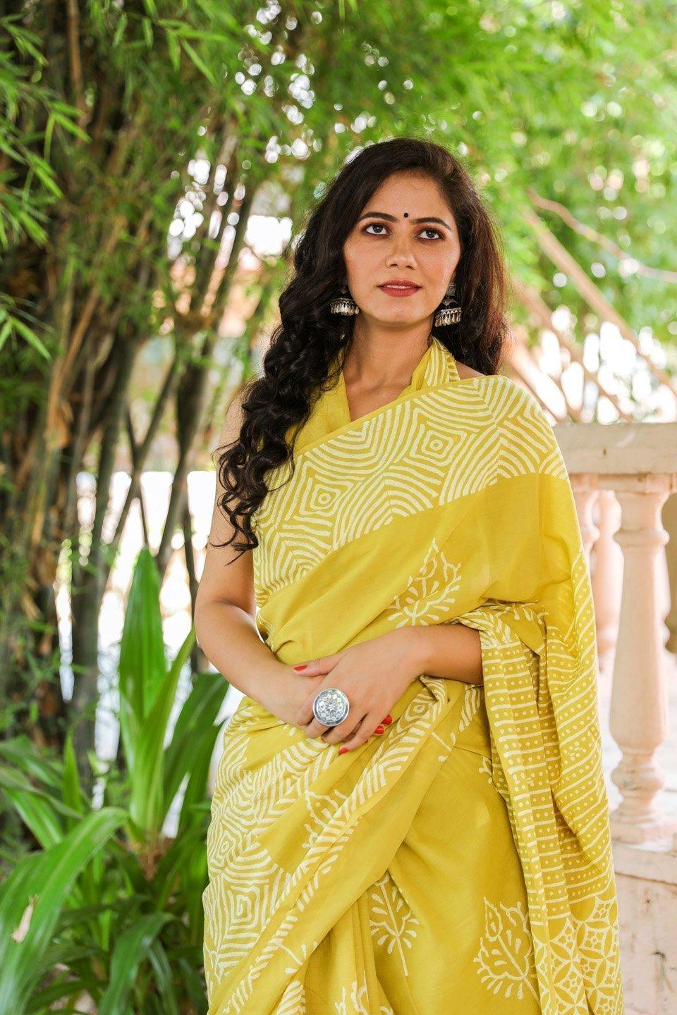 Women's Yellow Hand Block Butta Print Mul Saree with Blouse Piece - Baisacrafts - Indiakreations