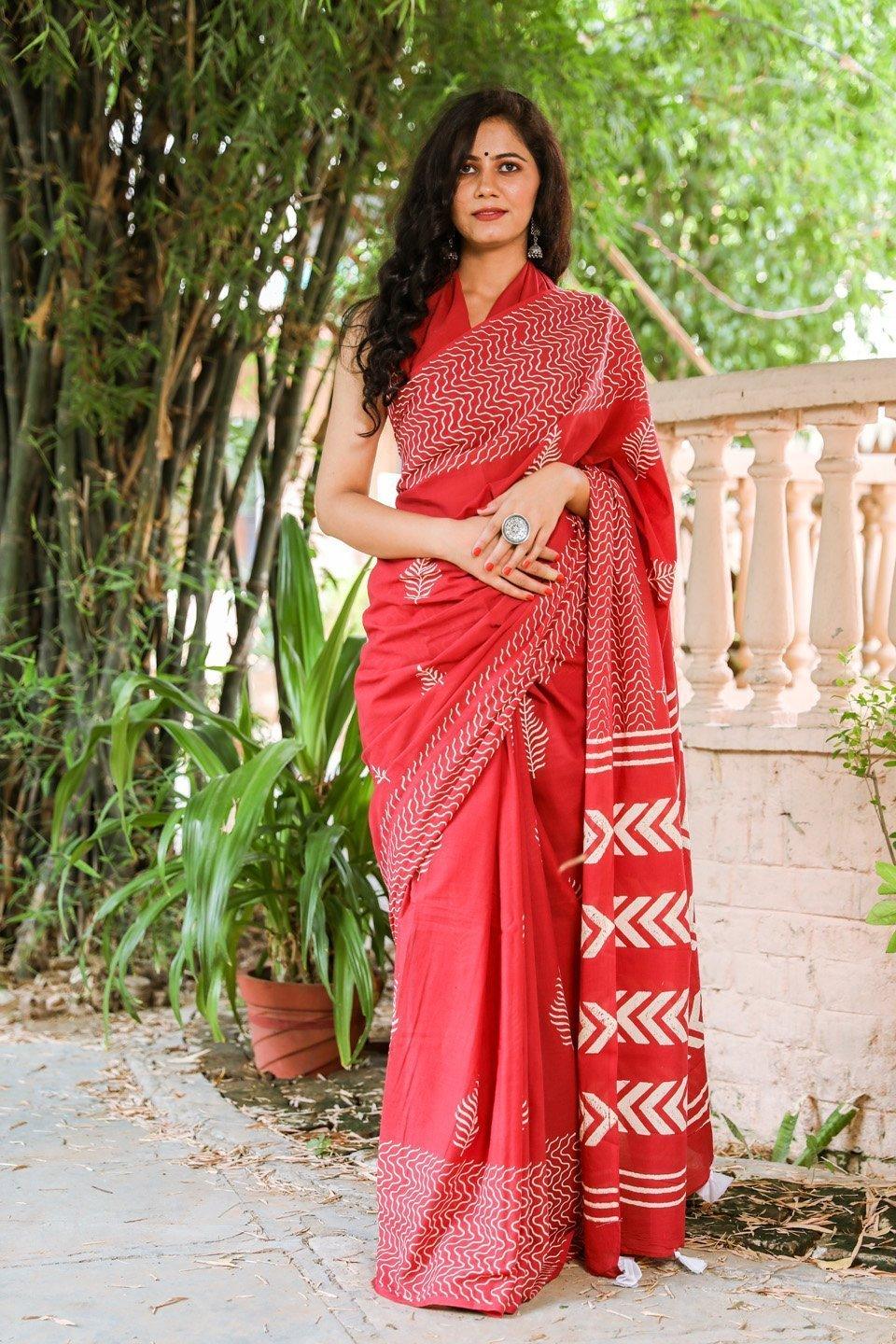 Women's Red Hand Block Butta & Border Print Mul Saree with Blouse Piece - Baisacrafts - Indiakreations