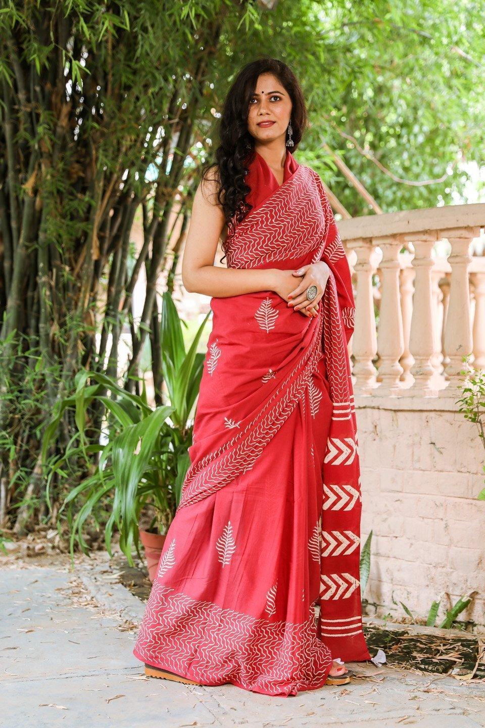 Women's Red Hand Block Butta & Border Print Mul Saree with Blouse Piece - Baisacrafts - Indiakreations