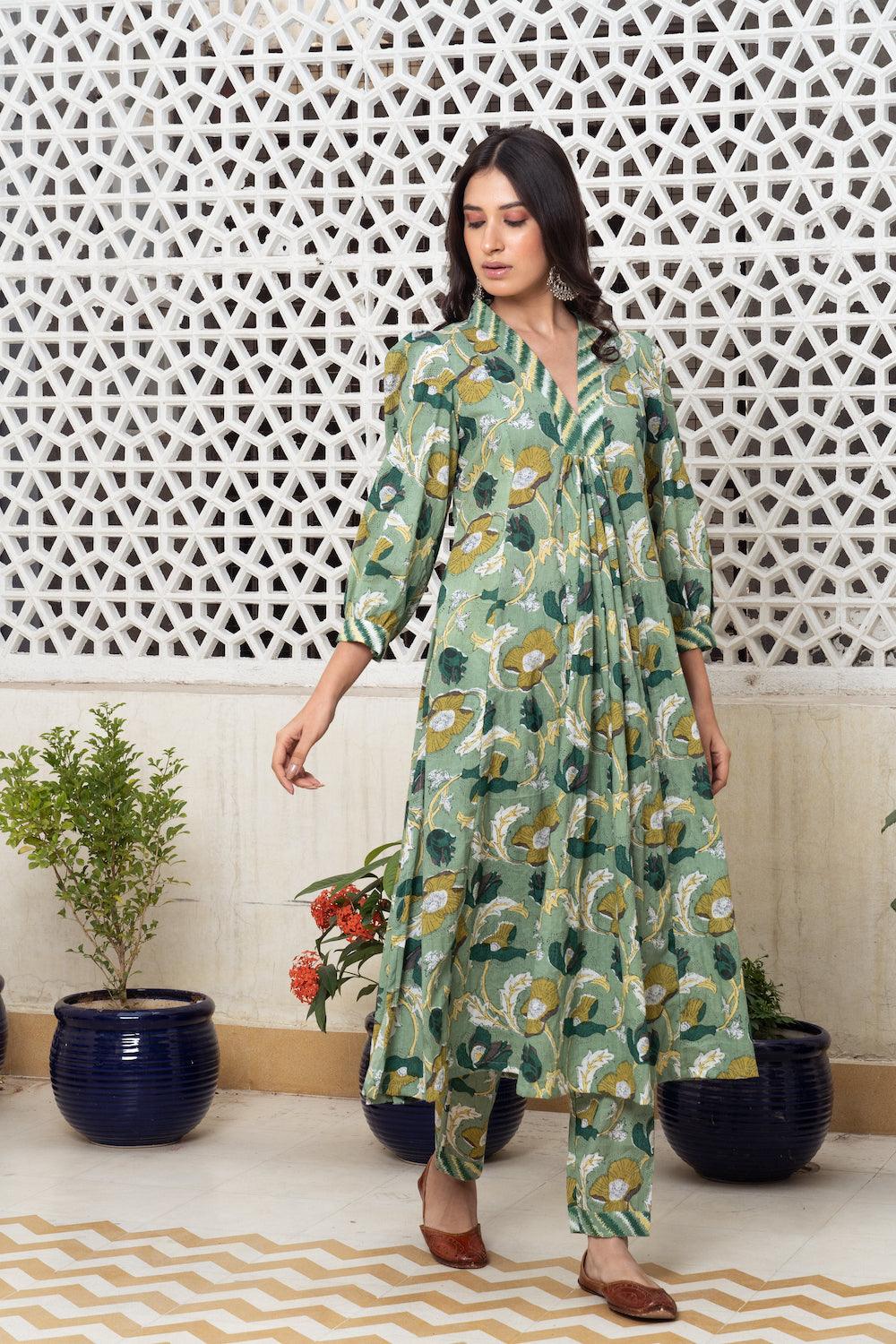 Green floral Kurta Set Of 2 - Indiakreations