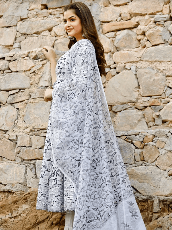 Women's White Flared Kurta With Black Printed Motif Kurta Set With Doria Dupatta - Pheeta - Indiakreations