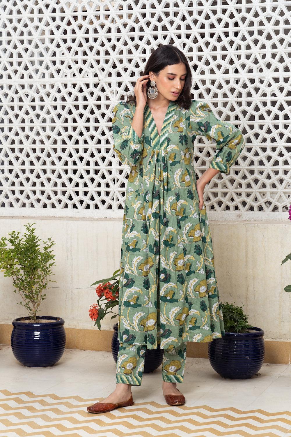 Green floral Kurta Set Of 2 - Indiakreations