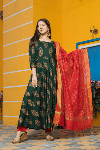 Women's Leaf Green Gold Kurta Dupatta Set - Indiakreations