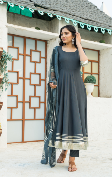 Women's Monochrome Grey Kurta Dupatta Set