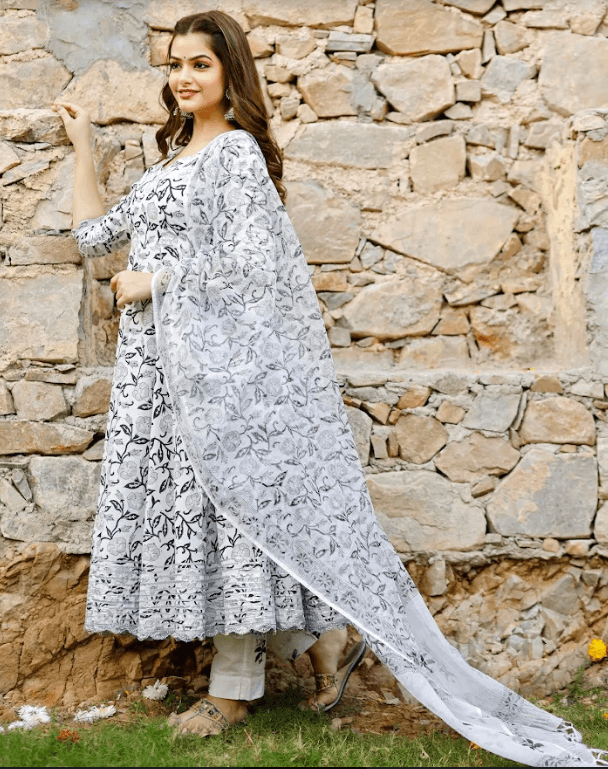 Women's White Flared Kurta With Black Printed Motif Kurta Set With Doria Dupatta - Pheeta - Indiakreations