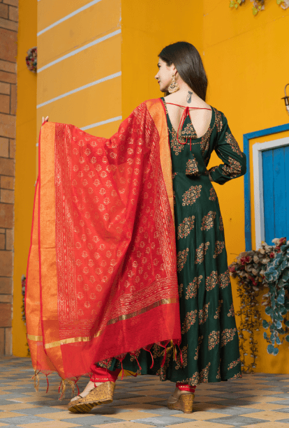 Women's Leaf Green Gold Kurta Dupatta Set - Indiakreations