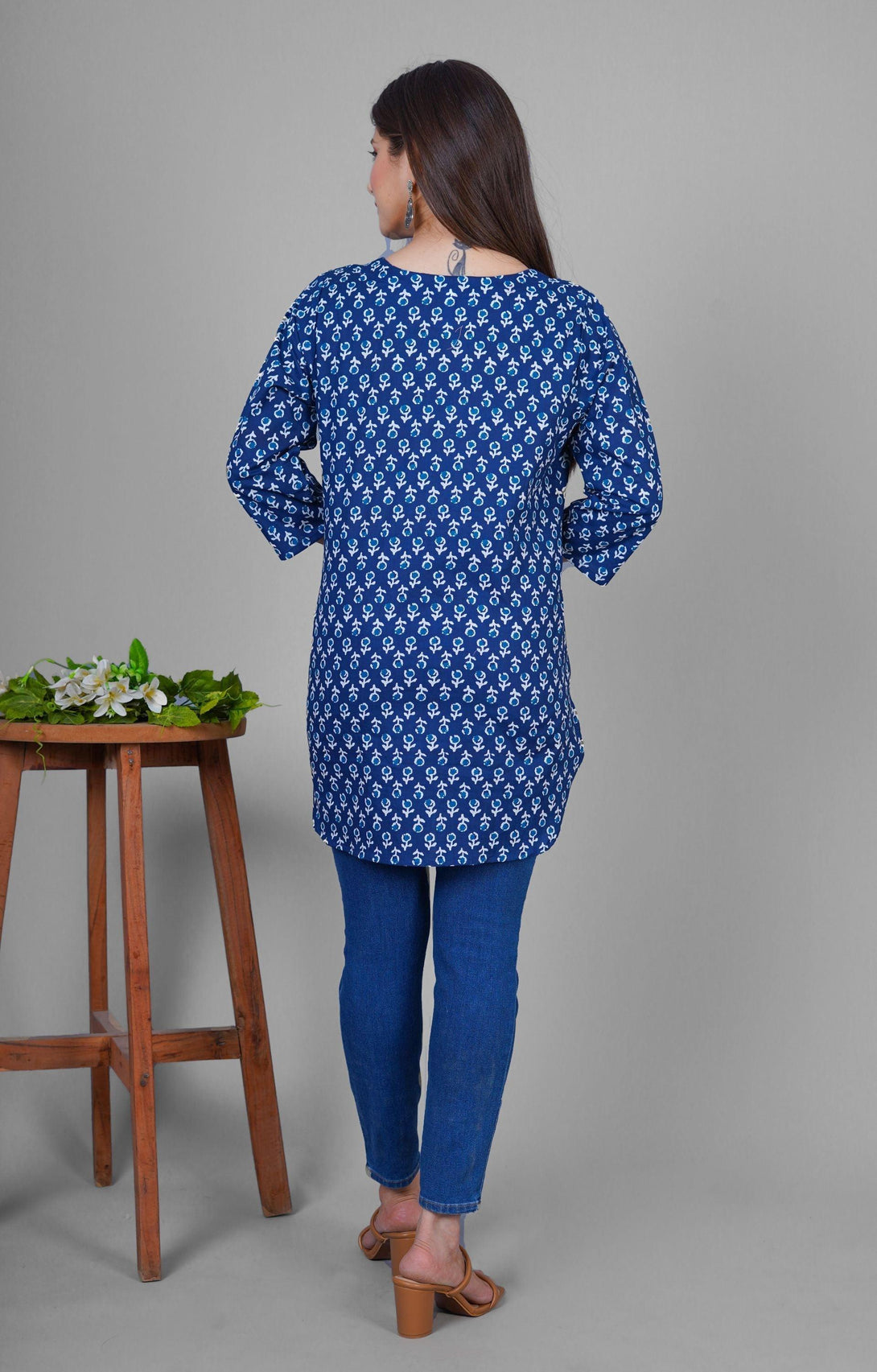 Women's Cotton Indigo Print Short Kurti - Noz2Toz - Indiakreations