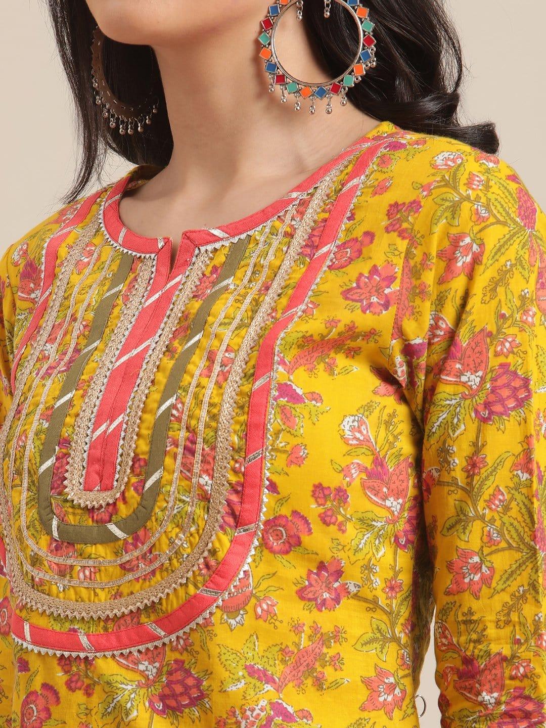 Yellow And Peach Straight Floral Printed Kurta With Round Neck And Having Gota Work On Yoke - Indiakreations