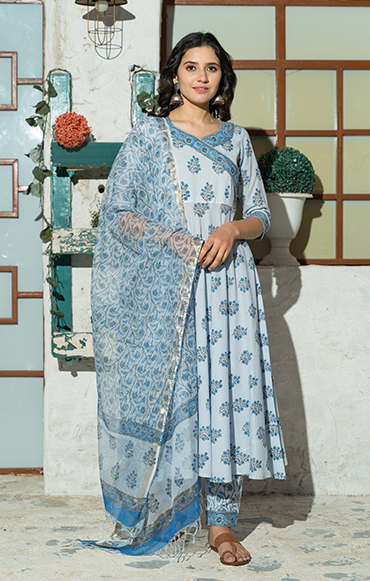 Women's Sky Blue butta Hand Block Print Kurta Set with Doria Dupatta.