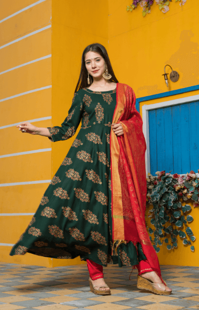 Women's Leaf Green Gold Kurta Dupatta Set - Indiakreations