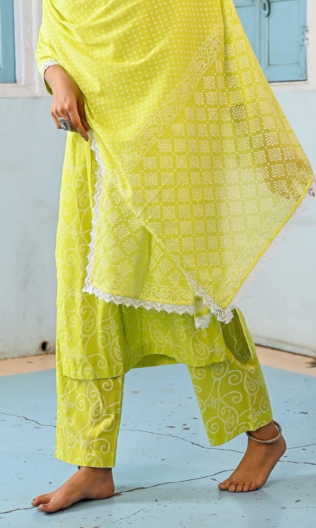 Zahrah 2.0 Neon Green yoke kurta set - set of 3 - Indiakreations