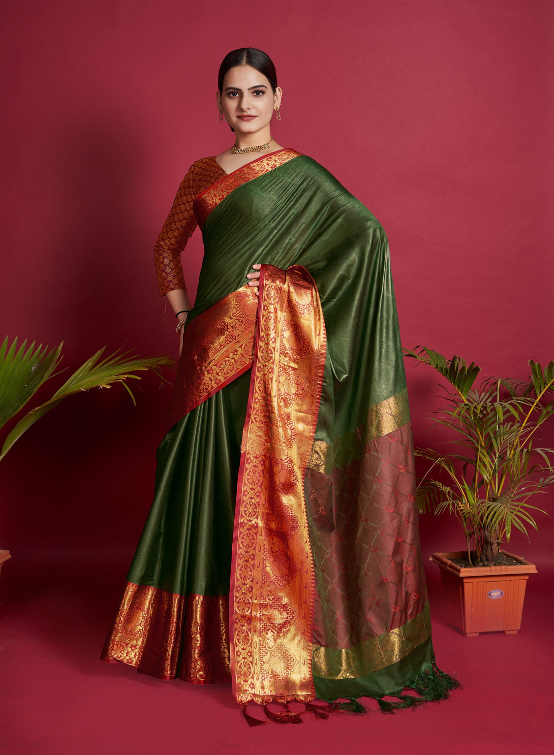 Women's Green Color Silk Saree Collection - Dwija Fashion - Indiakreations