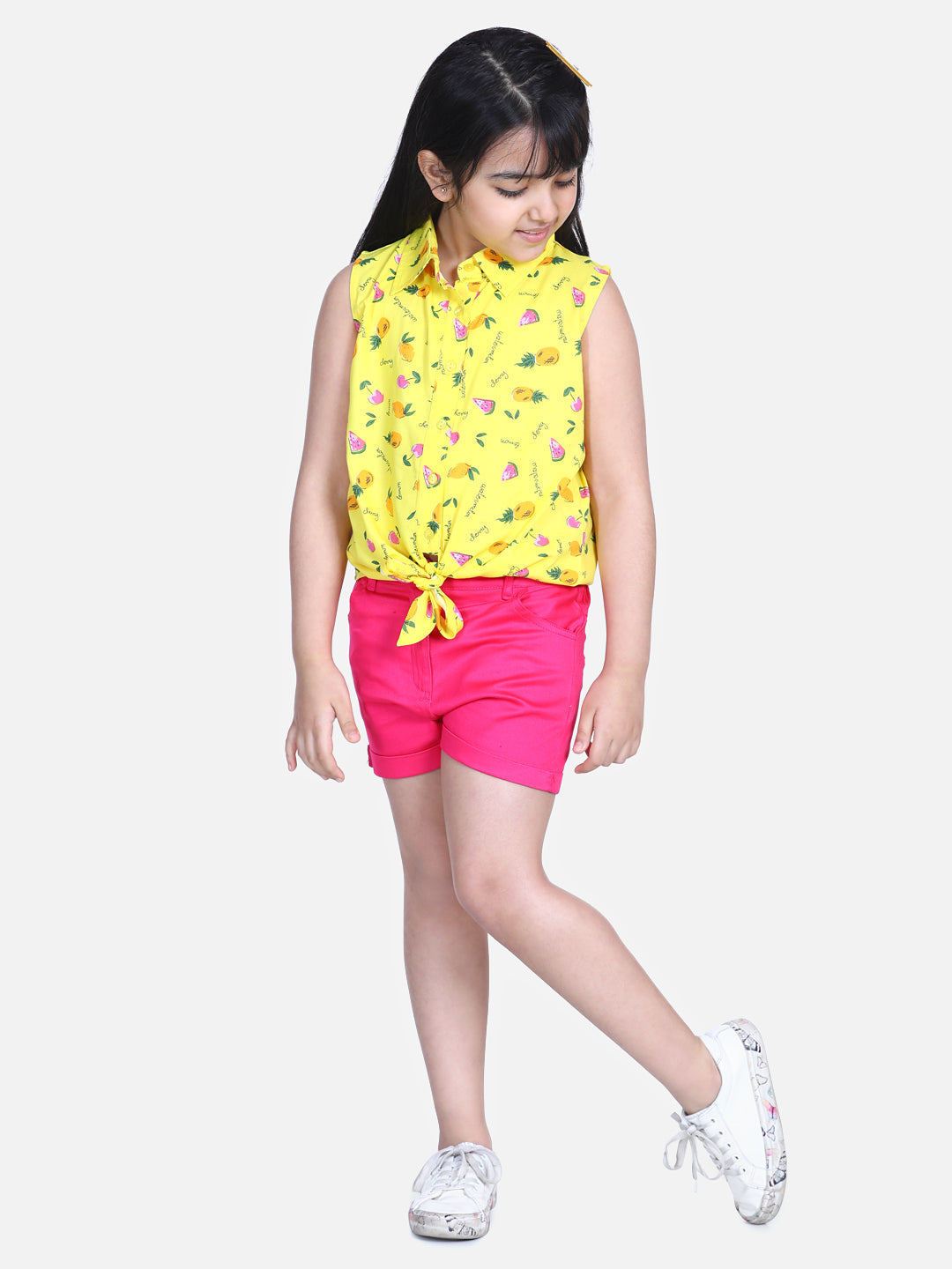 Girl's  Yellow  Printed Tie Knot Top With Pink Shorts - StyleStone Kid