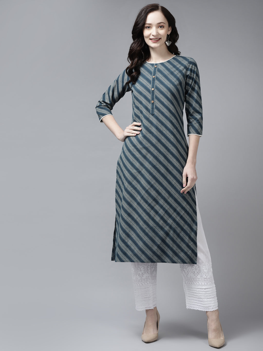 Women's Blue & White Diagonal Striped Kurta - Yufta