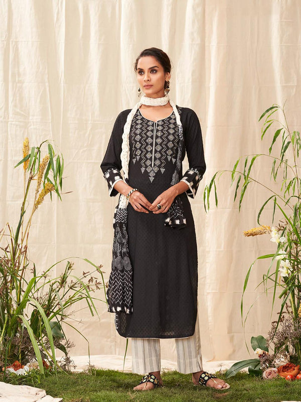 Black & White Authentic Women's Salwar Suit Paired With Dupatta