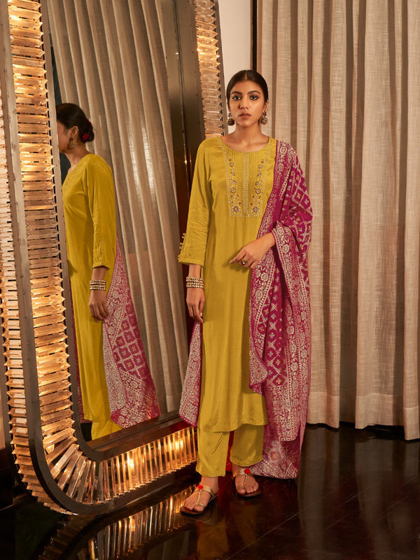 Yellow & Pink Bright Pure Viscose Silk Kurti Pant Set Adorned With Woven Jacquard Bandhani Dupatta