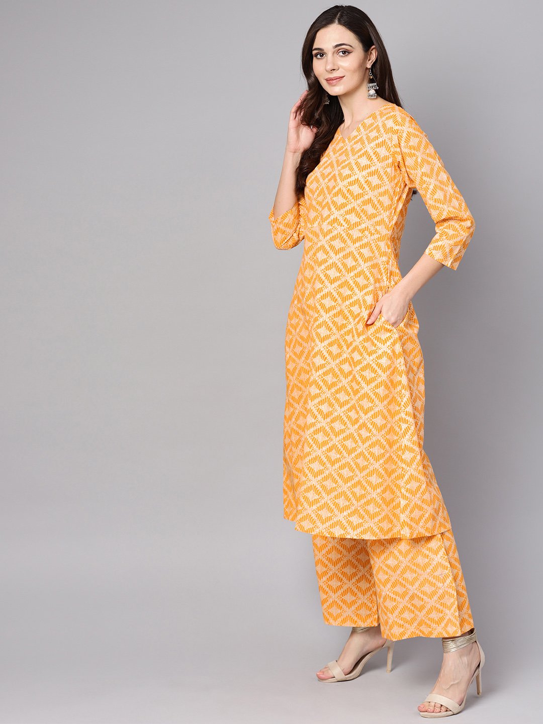 Yellow Geometric Printed Kurta set with Flared palazzo | NOZ2TOZ - Made In INDIA.