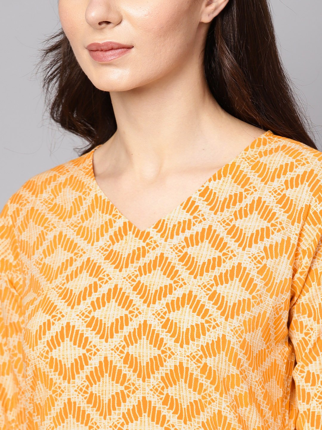 Yellow Geometric Printed Kurta set with Flared palazzo | NOZ2TOZ - Made In INDIA.